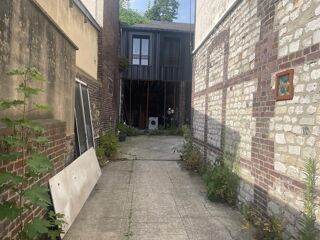  Immeuble à vendre 11 pièces 248 m²