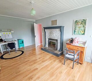  Maison  vendre 6 pices 