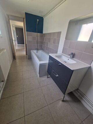  Maison  vendre 4 pices 80 m