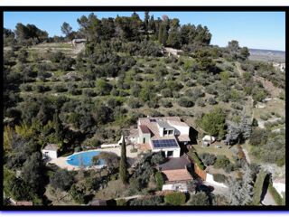  Maison  vendre 9 pices 