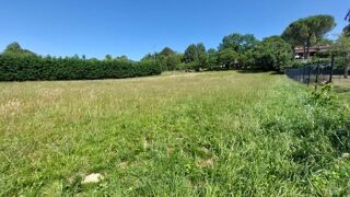  Terrain à vendre 751 m²