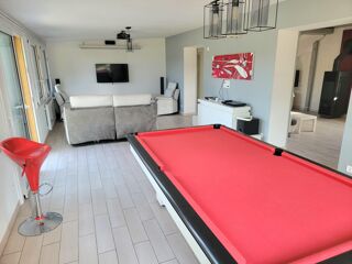  Maison à vendre 8 pièces 196 m²