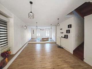  Immeuble � vendre 11 pi�ces 272 m�