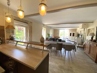  Maison � vendre 7 pi�ces 180 m�