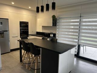  Maison  vendre 5 pices 143 m