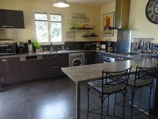  Maison � vendre 5 pi�ces  Suze-la-rousse