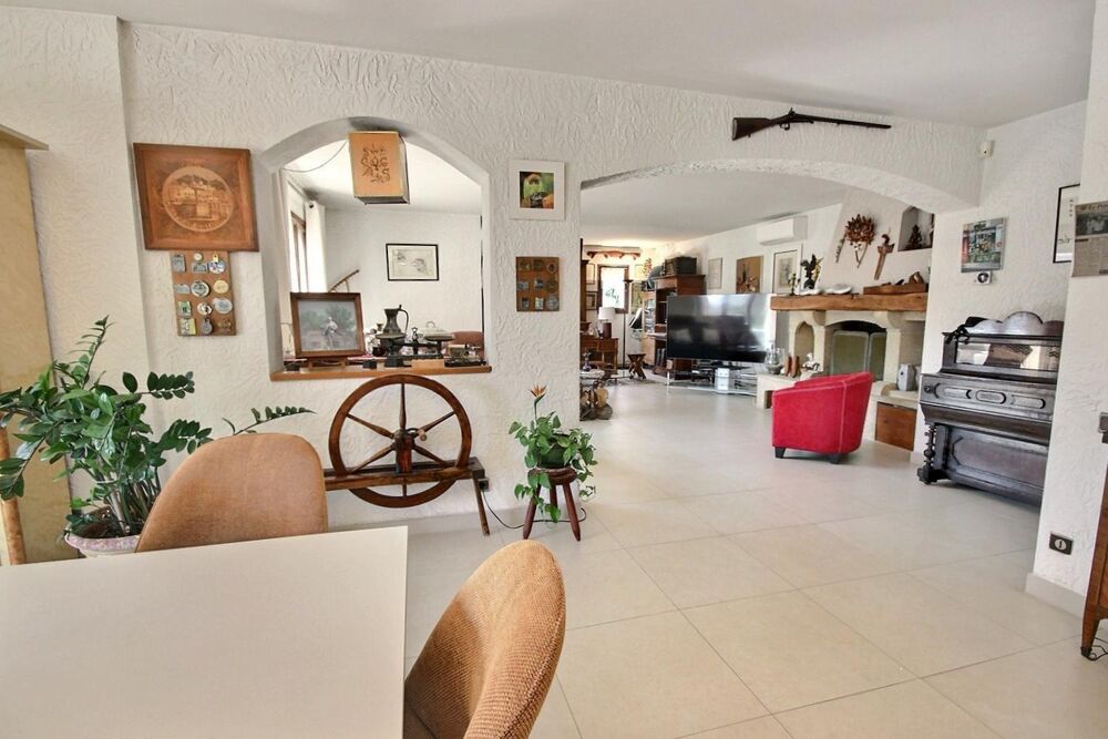 à vendre  Maison Antibes (06600)