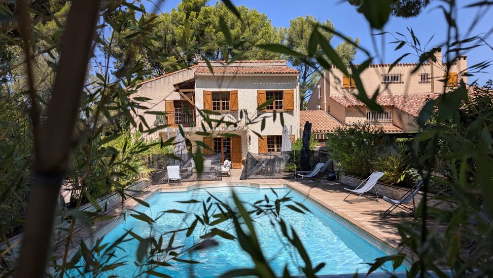 Maison 8 pièces 136 m² à Saint-Cyr-sur-Mer
