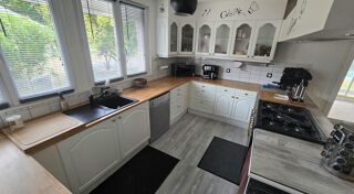  Maison à vendre 8 pièces 202 m²