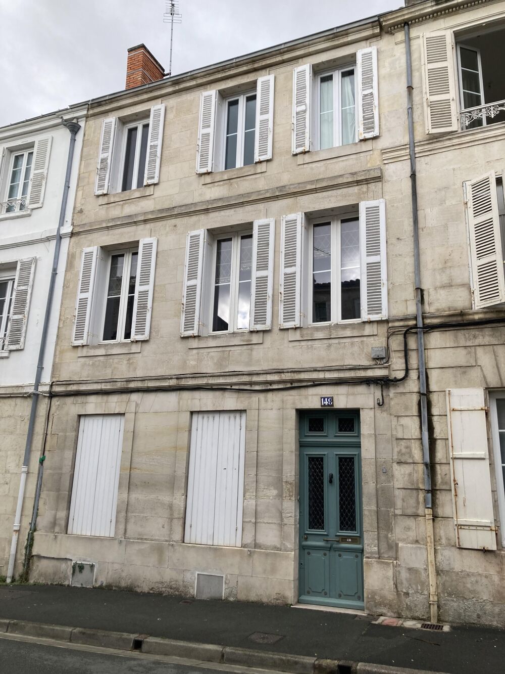 Maison 8 pièces 181 m² · à Rochefort · 181 m² · 298 000 €