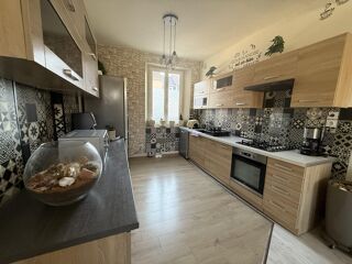  Immeuble  vendre 152 m