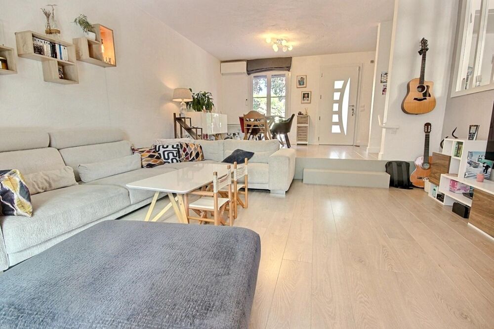 Vente maison de prestige 5 pièces 108 m² - Plus