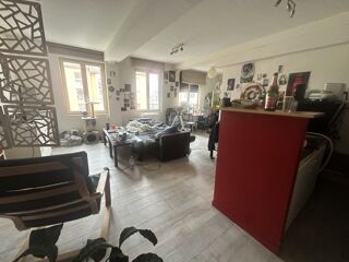  Immeuble � vendre 10 pi�ces 221 m�