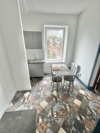  Immeuble  vendre 10 pices 170 m