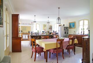  Maison à vendre 7 pièces 233 m²