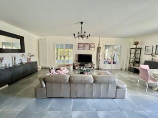  Maison � vendre 5 pi�ces 205 m�