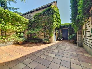  Maison  vendre 10 pices 326 m