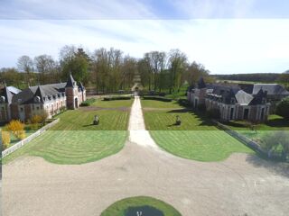  Propri�t�/ch�teau � vendre 15 + pi�ces 1600 m�