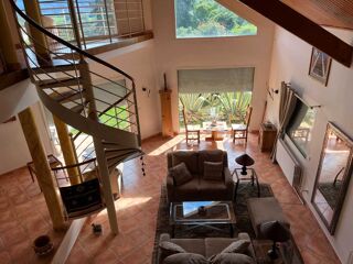  Maison  vendre 7 pices 370 m