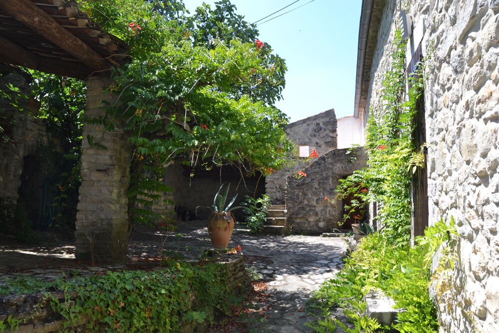Vente Maison Longère 7 pièces Rochecolombe
