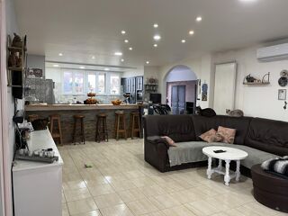  Maison � vendre 8 pi�ces 223 m�