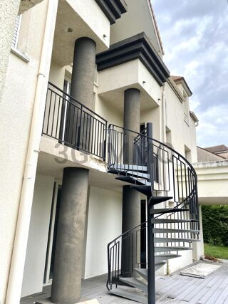  Propri�t�/ch�teau � louer 8 pi�ces  Saint-r�my-l�s-chevreuse