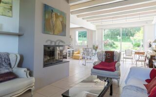  Maison à vendre 10 pièces 237 m²