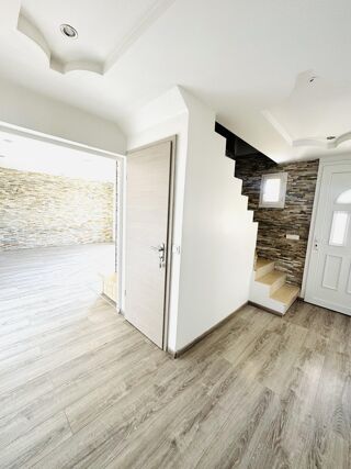  Maison � vendre 8 pi�ces 150 m�