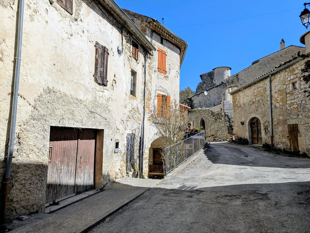Maison 5 pièces 110 m² · à La Charce · 110 m² · 19 000 €