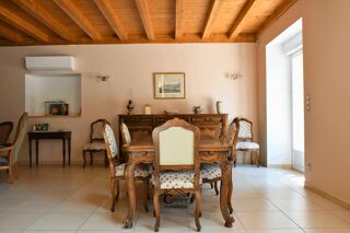  Propriété/château à vendre 15 + pièces 500 m²