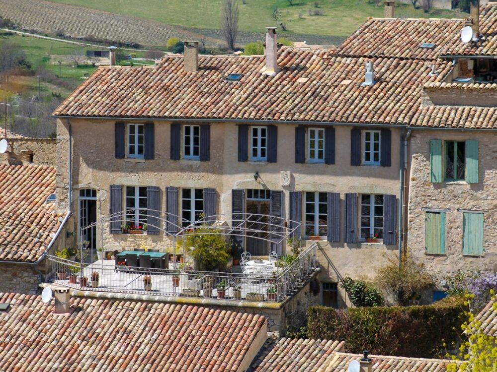 Maison 7 pièces · à Aurel · 360 000 €