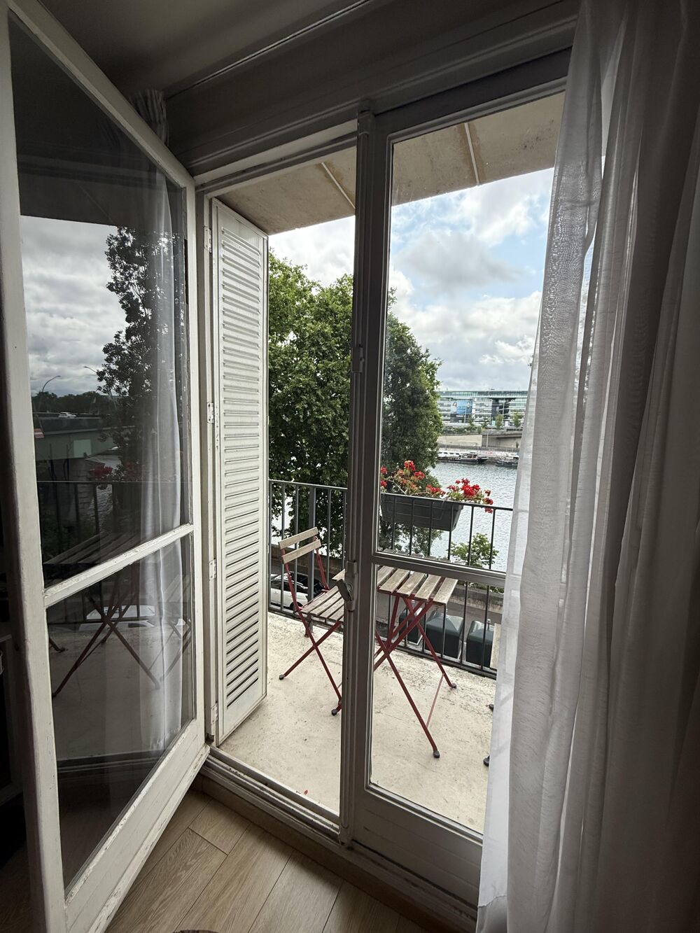   Paris 16