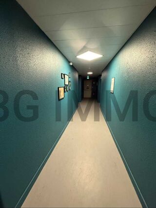  Immeuble � vendre 15 + pi�ces 950 m�