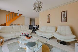  Maison à vendre 8 pièces 151 m²