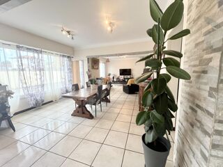  Maison � vendre 10 pi�ces 210 m�