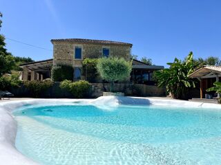  Maison � vendre 15 + pi�ces 650 m�