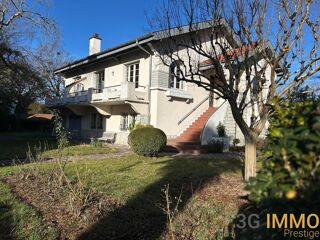  Maison � vendre 6 pi�ces 220 m�