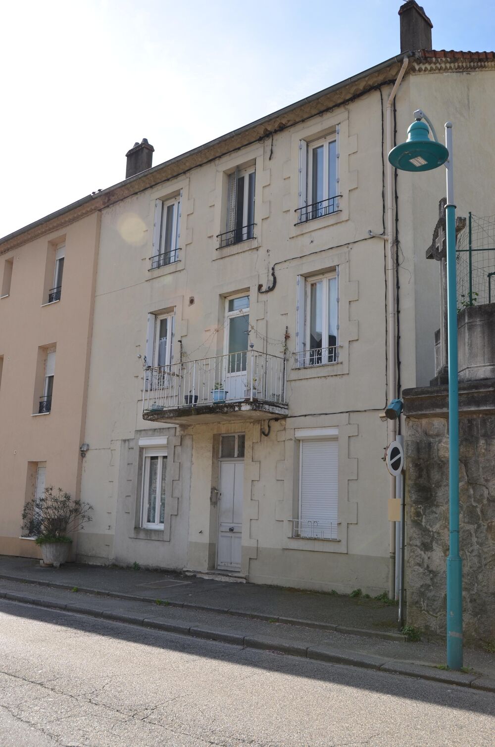 Maison 168 m² · à Saint-Sauveur-de-Montagut · 168 m² · 220 000 €
