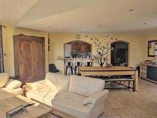  Maison � vendre 9 pi�ces 204 m�