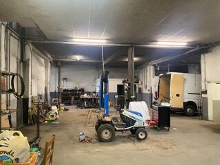  Immeuble à vendre 14 pièces 155 m²
