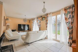  Maison à vendre 8 pièces 151 m²
