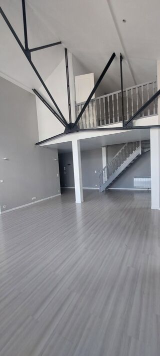  Appartement à vendre 6 pièces 94 m²