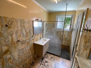  Maison à vendre 15 + pièces 290 m²