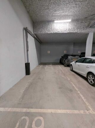  Parking / Garage  vendre 31 m
