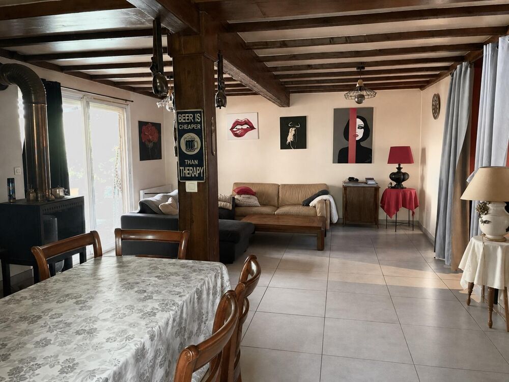 Maison 6 pièces 124 m² · à Lussac · 124 m² · 173 000 €