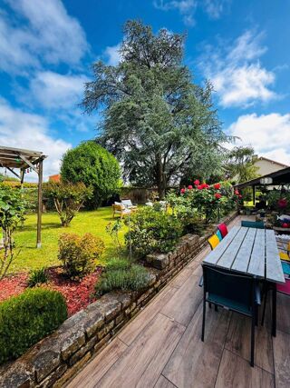  Maison  vendre 7 pices 