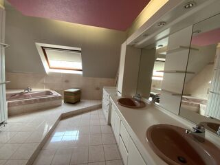  Maison  vendre 6 pices 188 m