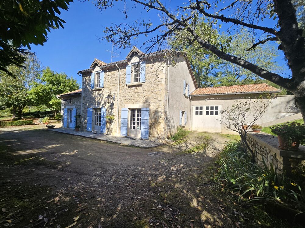 Vente Maison Maison en pierre 9 pièces Thiviers