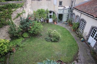  Maison  louer 8 pices 300 m