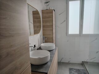  Appartement à louer 5 pièces 98 m²